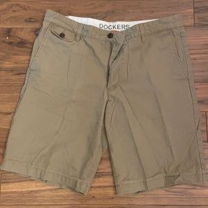 Men’s size 34 Dockers Khaki Shorts